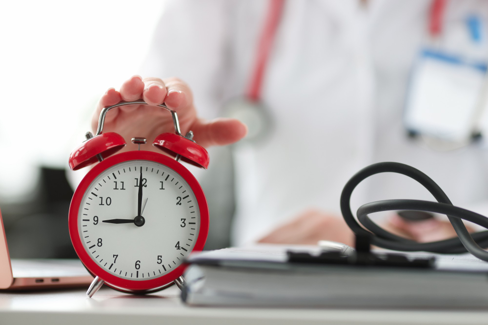 work hours comparison by medical specialty in India