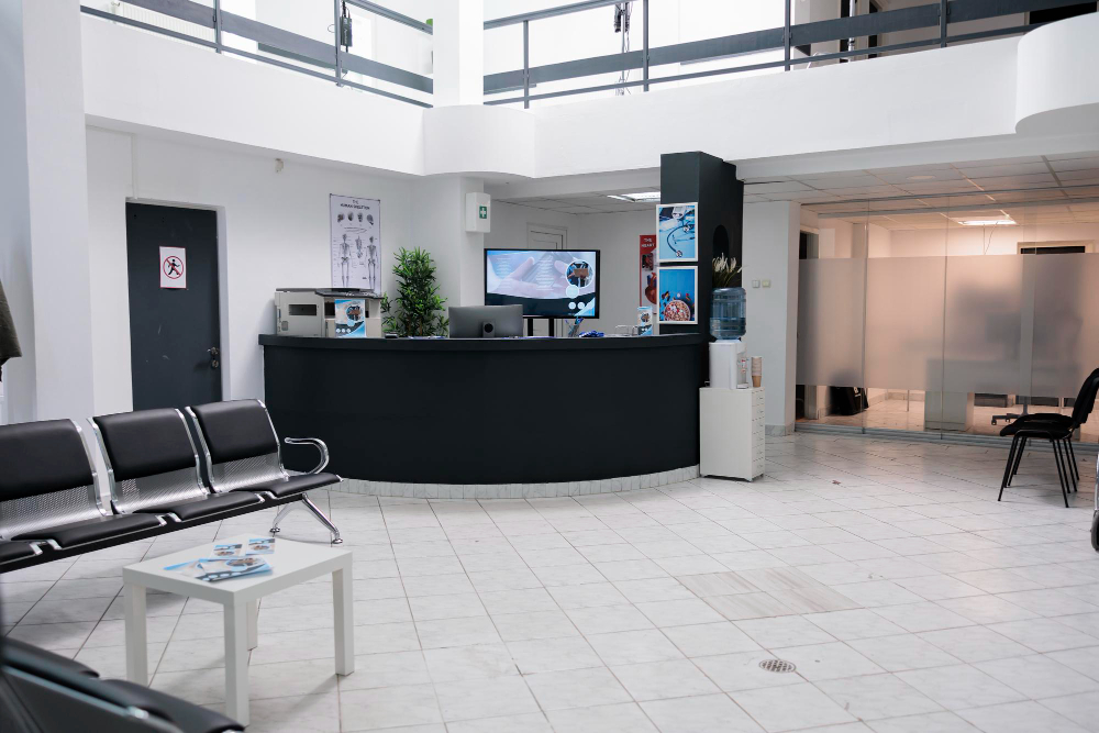 scale front desk communication successfully